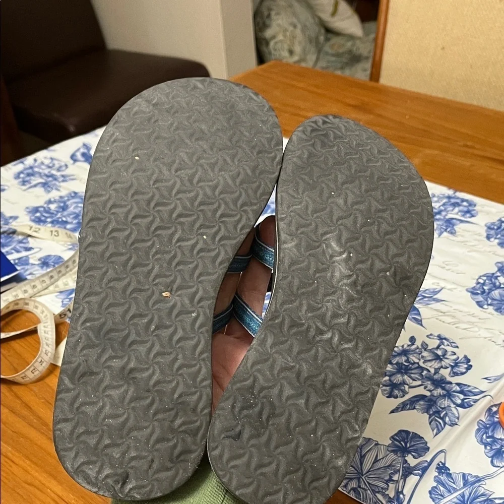 Teva Blue Flip Flop with Criss Cross Strap.Size 9